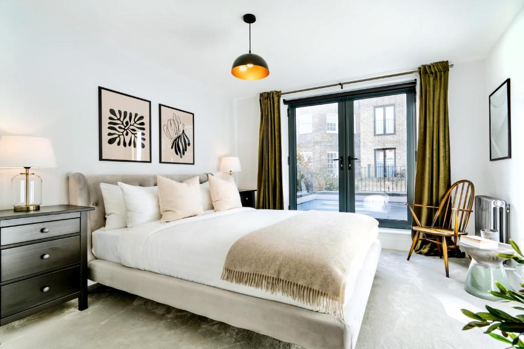 The Bloomsbury Residences room 6
